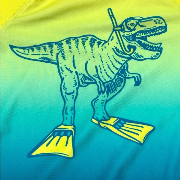 GAP 12-18mo Colorful/HiVis Rashguard. GUC, 15% off w 2+ bundle. - Picture 2 of 4